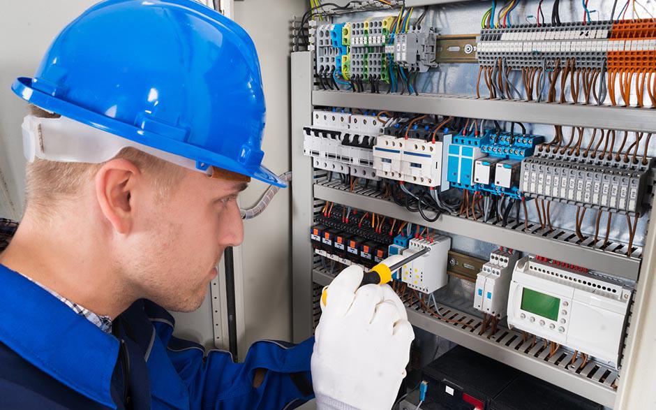 technicien électricien Saint-Thibault-des-Vignes